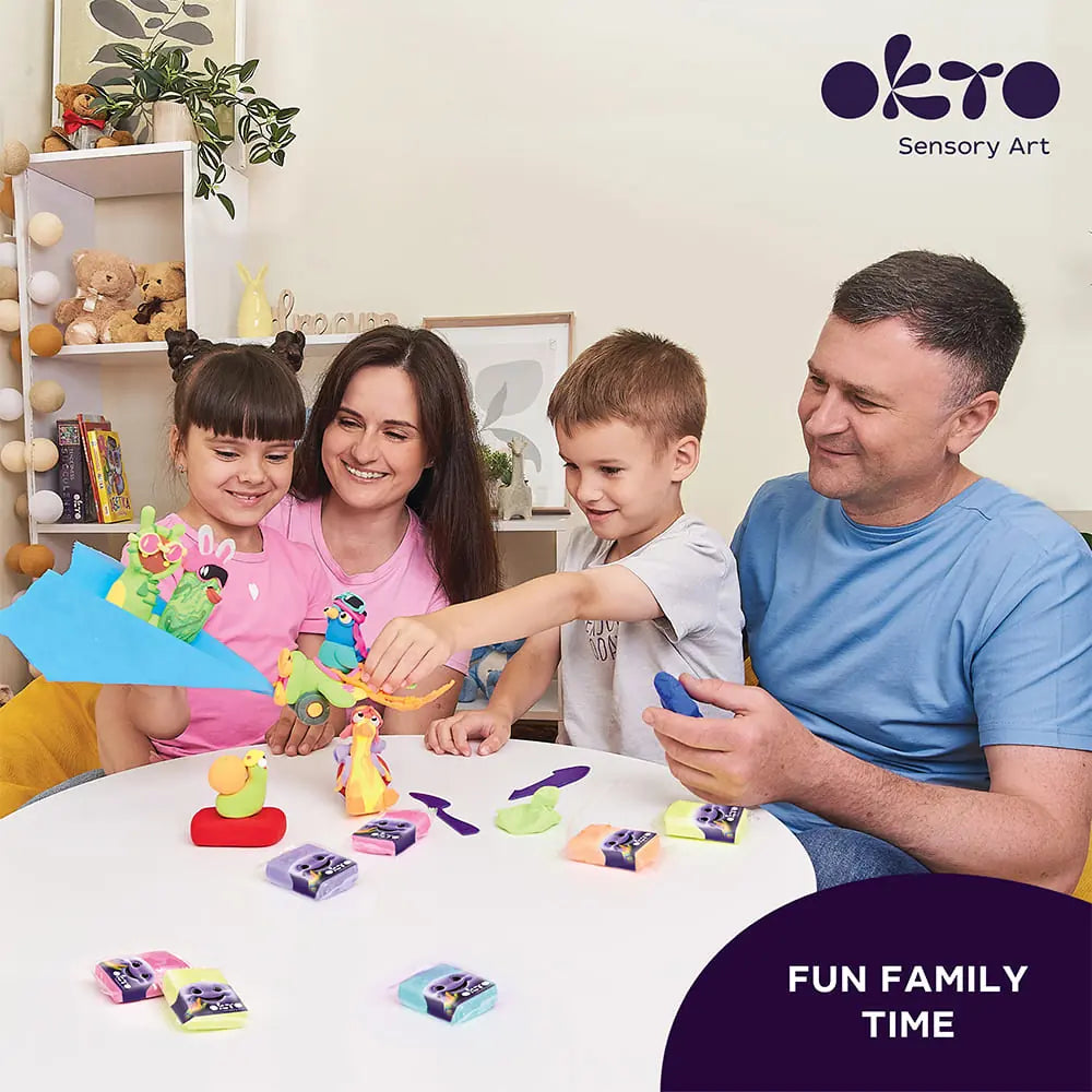 Zestaw z masą plastyczną KIDS LINE 24 kolory 